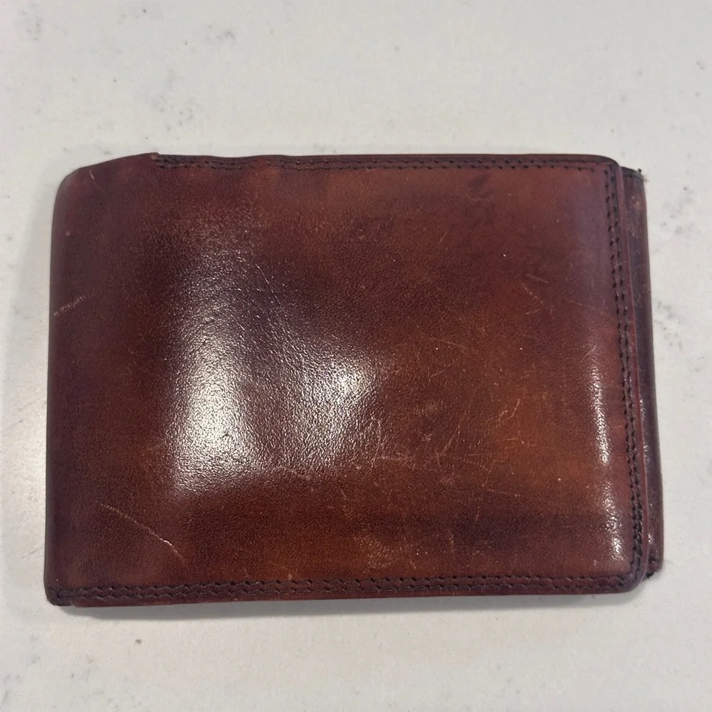 Vera Pelle Men’s Brown Leather Bi-Fold Wallet